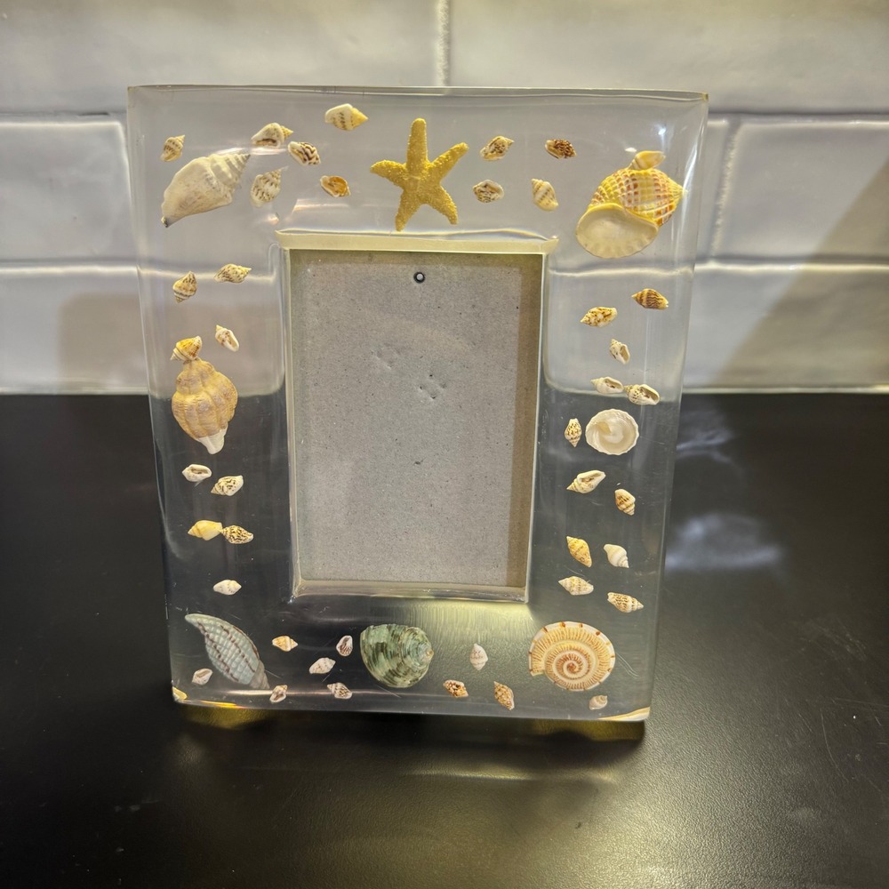 Seashell Resin Picture Frame Home Decor 3.5x5 Clear Tan Starfish Coastal Beach